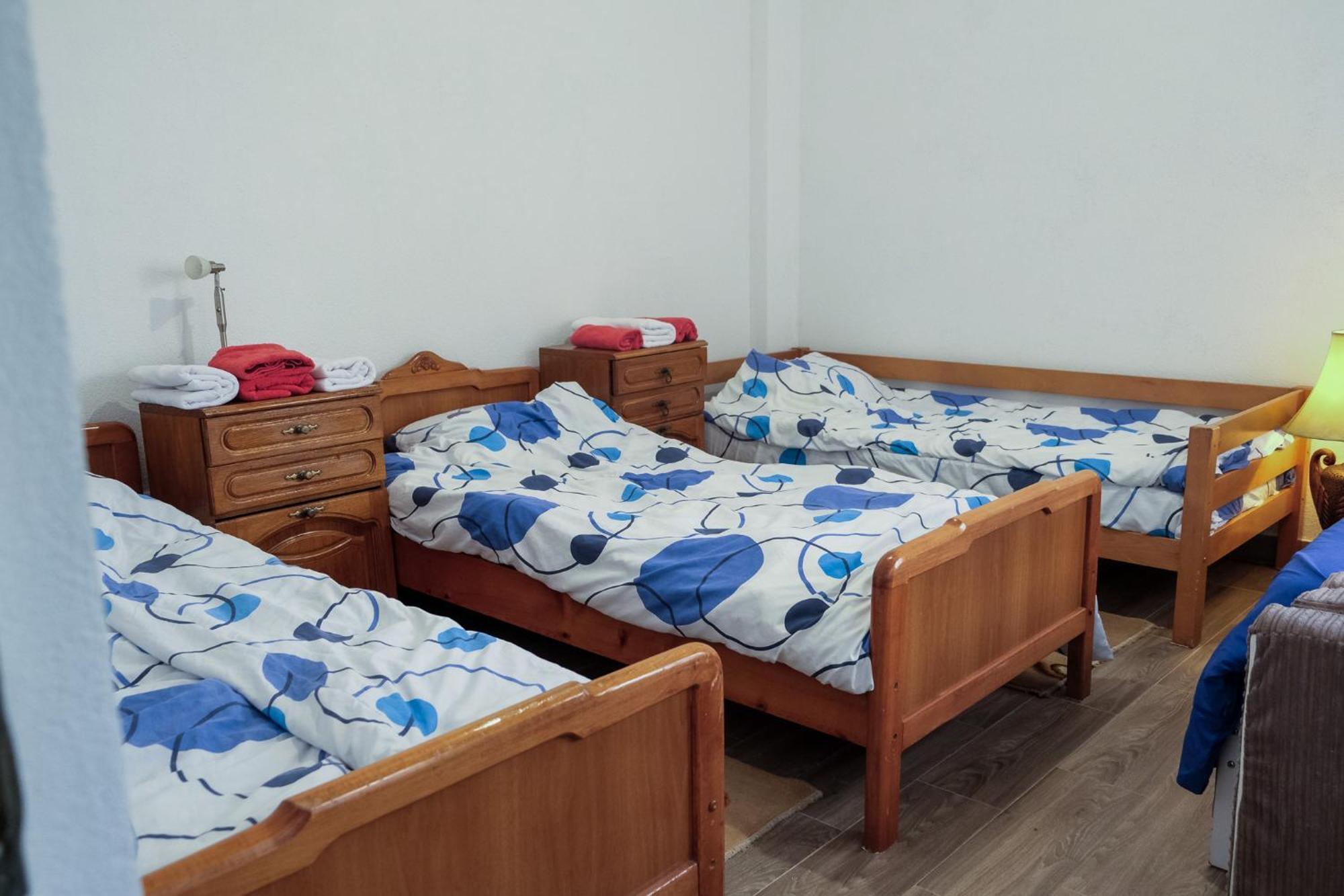 Cozy Spacious Apartment Печ Екстер'єр фото