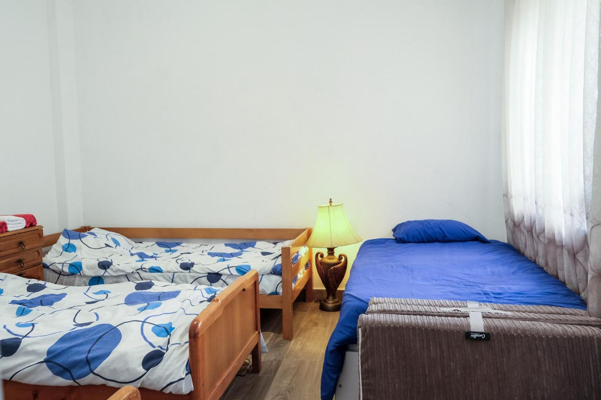 Cozy Spacious Apartment Печ Екстер'єр фото